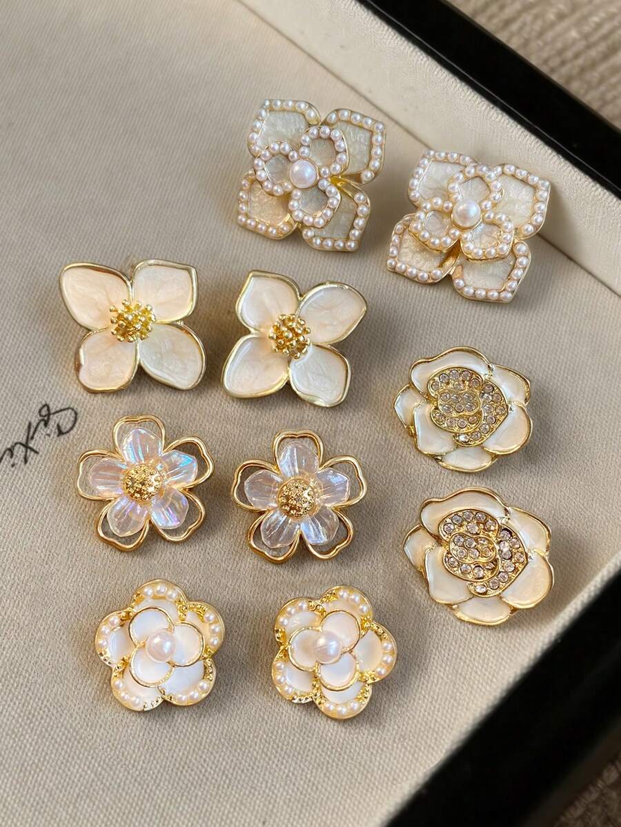 5对法式极简优雅精致白色花朵水滴形仿珍珠镶嵌独特高端耳环套装，适合女性在春夏、度假、派对、宴会等场合佩戴。