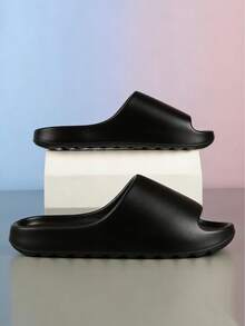 2025 Nuevas pantuflas cómodas para hombres, antideslizantes y resistentes a los olores, suela suave, adecuadas para uso en interiores y exteriores - Negro - Ver 4