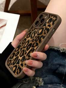 Ốp điện thoại silicon mềm chống sốc, chống trượt, chống rơi, nhẹ, chống mài mòn, họa tiết da báo, tương thích với iPhone 17 Pro Max/17 Pro/17/16 Pro Max/16/16 Pro/16 Plus/15/15 Plus/15 Pro/15 Pro Max/11/12/13/14 Pro Max - họa tiết da báo màu nâu - Xem 2