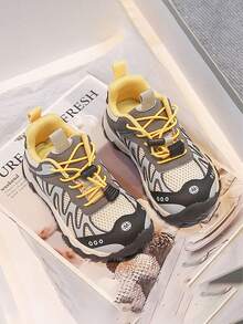 1 Pair 3-12 Years Old Girls' Yellow & Gray Contrast Color Letter Logo Tire Tread Thick Sole Breathable Mesh & PU Splice Toe Protection Shock Absorbing Lace-Up Casual Sneakers, Outdoor Sports Style, For Spring, Summer, Autumn, Children's Day - Yellow - View 5