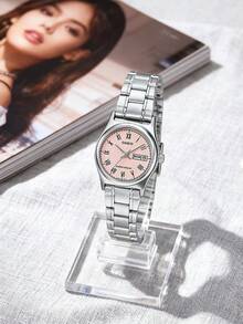 Casio 女士石英表，银色不锈钢表壳，粉色表盘，罗马数字时标，日期显示，可爱浪漫的Y2K复古风格，送给女友、女儿、姐妹的礼物，适合生日、情人节、约会、购物、派对等场合。 - 粉色 - 查看 5