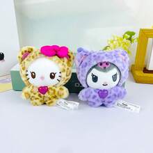 SANRIO 1个三丽鸥豹纹Hello Kitty毛绒玩偶，可作玩偶、包包挂饰，适合作为生日礼物、新年礼物、婚礼季礼物、节日礼物、送给女孩的礼物、送给男孩的礼物。 - 彩色 - 查看 4