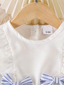 Bộ 2 món cho bé gái, gồm áo không tay và quần kẻ sọc họa tiết hoa thanh lịch có nơ, thích hợp cho mùa hè. - trắng - Xem 3