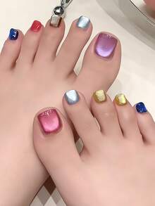 24 Stück kurze quadratische Nagel Aufkleber, romantisch vintage Lavendel, Lila, Braun, See Blau Kristall Katzenaugen Prägung Nail Art Dekor, modisch Himmelblau, Mondweiß, cremiges Gelb, Rosé Rot Mehrfarbig Nagel Wraps, Komplett-Set mit 1 Aufkleber Bogen und 1 Mini Klebestreifen, zufällige Lieferung - Verschiedenfarbig - Übersicht 1