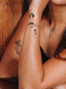 Tatuajes temporales de pequeños patrones de pájaro negro, corazón, diamante, nota musical, latido del corazón para dedos, orejas, muñecas, Body, estilo boceto - Negro - Ver 6