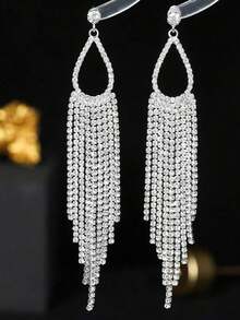 1 par de pendientes largos con borlas exageradas y diseño geométrico triangular, adecuados para bodas y banquetes. Accesorios del Día de San Valentín - Plateado - Ver 3