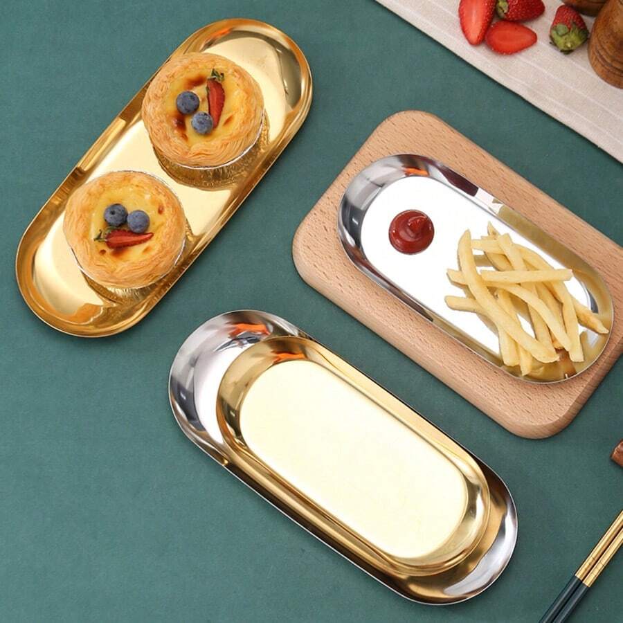 Creative Metal Oval Tray (Gold), Christmas Gold Platter, Fruit Plate, Dessert Plate, Snack Plate, Salad Plate, Cake Plate, Suitable For Restaurant Kitchen, Dining Table, Kitchen, Christmas