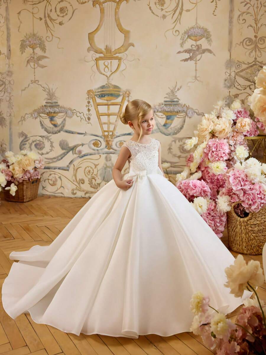 Elegant High Neck Sleeveless Flower Girl Dress In Organza – Sophisticated A-Line Gown For Girls Featuring A Delicate Round Neckline, Airy Sleeveless Design, And Structured Organza Silhouette, Perfect For Weddings, Christmas Celebrations, Halloween Parties, Birthday Events, And Special Occasions. A Refined Choice For Flower Girl Attire, First Communion Dresses, Birthday Party Outfits, Photoshoots, Holiday Gatherings, Family Reunions, Garden Parties, And As A Timeless Princess Dress For Festive Moments. - 白色 - 查看 1