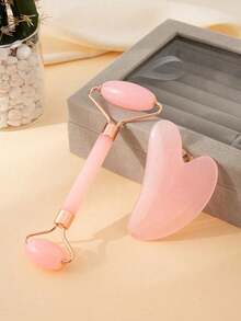 Este juego de 2 piezas de herramientas de masaje facial y Gua Sha incluye un rodillo de masaje de doble cabezal y una tabla de Gua Sha con forma de corazón. Ayuda a reducir la hinchazón facial, calmar y suavizar la piel, y revelar un brillo natural. - A - Ver 9