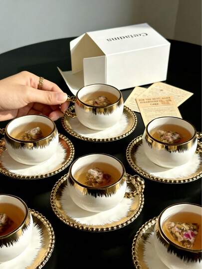 6件套/1套 奢华金边陶瓷茶具，包含咖啡杯和碟子，可放入洗碗机清洗。适用于家庭厨房、餐桌装饰、下午茶、咖啡饮用、个性化礼品、厨房配件、斋月、派对、生日、婚礼和晚宴。情人节礼物，送给他的情人节礼物