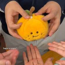 1个可拆卸可剥皮毛绒橘子娃娃吊坠 - 解压水果娃娃 - 橘子 - 生日/节日/返校/毕业礼物 - 儿童娃娃 - 礼物 - 彩色 - 查看 8