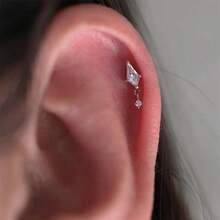 1件精致别致的925纯银镀18K金/银色风筝形锆石吊坠平底螺纹唇钉耳钉，低过敏性，低敏感度，适合女性、女孩日常佩戴和派对佩戴，是送给她们的礼物。 - 銀色 - 查看 2