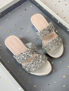 Giày sandal dự tiệc cho bé gái đính đá lấp lánh, đế trong suốt, gót dày. - Bạc - Xem 9
