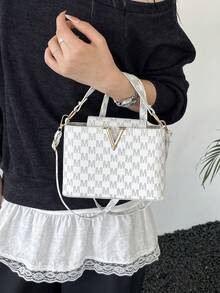 Women's New Versatile Bucket Bag, Niche Commuter Shoulder Crossbody Bag, Fashionable Shopping Handbag - White - View 8