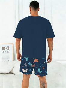 Set pigiama uomo taglia comoda | Maglietta a girocollo manica corta e pantaloncini casual vita elastica 2 pezzi | Tessuto in maglia di poliestere morbido e traspirante vestibilità ampia | Grafica casual con stampa console da gioco - Blu reale - Visualizzare 8