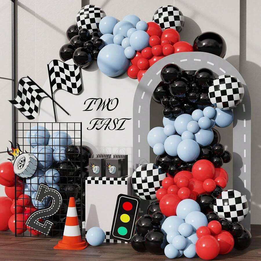 Ensemble de couronne de ballons thème course automobile, 130 ballons en feuille d'aluminium rouge, bleu, noir, à motif damier. Thème course automobile, convient pour fêtes d'anniversaire de 2 ans, gender reveal, baby shower, baptême. - Voir 1