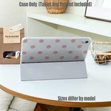 Ốp bảo vệ gấp 3 bằng acrylic có khe đựng bút chì, họa tiết chấm bi Macaron. Đặc điểm của ốp bảo vệ máy tính bảng: Thiết kế chân đế gấp 3, chức năng tự động bật/tắt màn hình, mặt lưng mềm trong suốt, khe đựng bút chì tích hợp, các đường cắt chính xác, nhẹ và dễ mang theo. Tương thích với iPad Mini 4/5/6/7, 5/6/8/9/10/11, Air 3/4/5/6/7, Pro 10.5/11/12.9/13 inch. Cũng tương thích với tất cả các dòng Galaxy Tab S6Lite/S7/S8/S9/S10/FE/Plus/A8/A9Plus. - Nền màu vàng với chấm bi hồng. - Xem 8