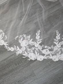 1件象牙色长款教堂式蕾丝新娘头纱，带金属梳子 - 米色 - 查看 8