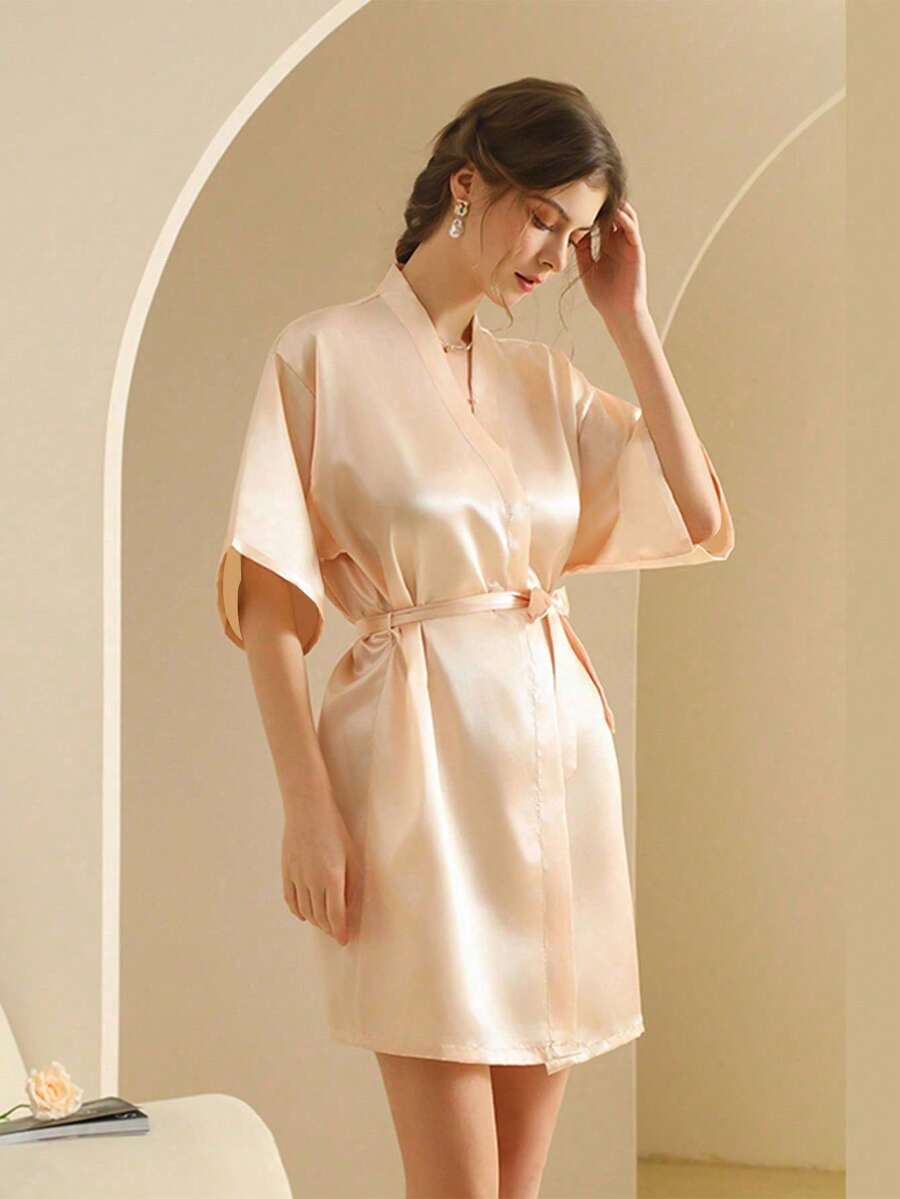 1pc Bridal & Bridesmaid Robe, Morning Gown & Sleepwear, Wedding Preparation Attire, Wedding Ceremony & Reception Accessory Pajamas, Women's Spring/Summer Wedding Bridesmaid Sleepwear, Bridal Party Embroidered Robe, Bridal Robe, Wedding Party, Wedding Supplies, Outdoor Wedding, Holiday Party Supplies