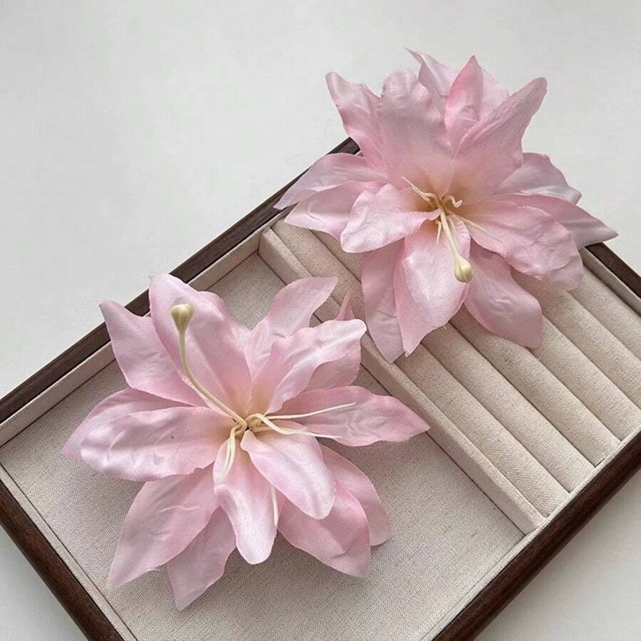 新款大号粉色花朵鳄鱼夹,百合沙滩风发饰,时尚优雅侧夹爪发夹,发爪,发夹,发卡,发卡,夏季,假日,旅行,女士配饰 - 彩色 - 查看 1