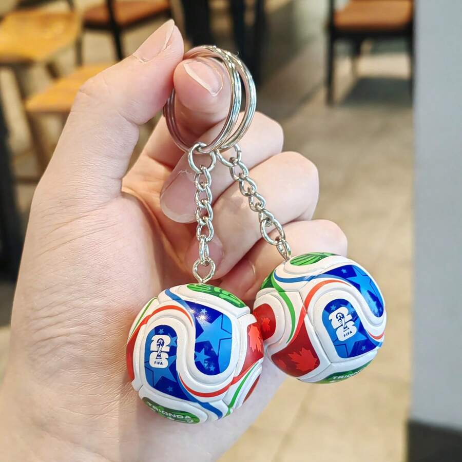FIFA 2026 冠軍獎盃/足球/地球鑰匙圈套組,國旗足球系列,高端運動迷配件,送給男性的禮物,禮物靈感 - 查看 1