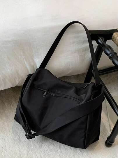 Esta bolsa de unicolor con temática de payaso, nueva y de moda, es versátil y tiene una gran capacidad, diseño de múltiples bolsillos y un orificio para auriculares. Es ligera y portátil, adecuada para viajes al aire libre y viajes a corta distancia. También se puede utilizar para guardar útiles escolares, papelería y otros artículos.