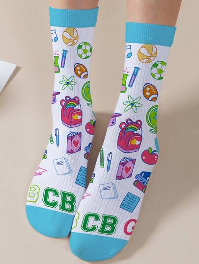  1 Đôi tất nữ Care Bears in hình cá nhân hóa, in kỹ thuật số 360 độ với hình ảnh thú vị của Gấu Cổ Vũ, Gấu Ước Nguyện, Gấu Trái Tim, Gấu Thiên Thần, Gấu Cáu Kỉnh và nhiều hơn nữa, phong cách tối giản thời trang, phù hợp để mang hàng ngày và làm quà tặng tốt nghiệp/sinh nhật.