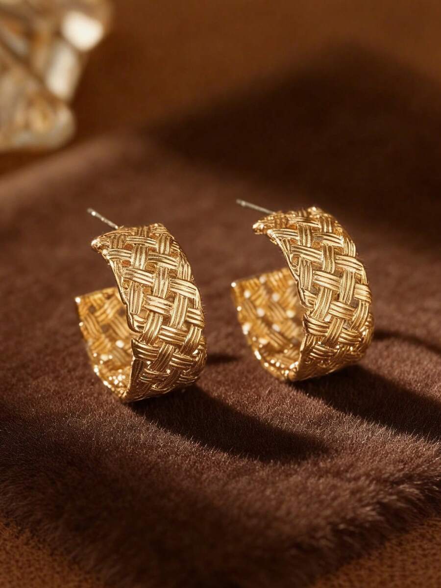 1 Pair Hollow Woven Hoop Earrings, Unisex, Retro Plaid C-Shape Earrings, Suitable For Sports/Daily/Vacation/Wedding, Delicate Water Drop Earrings, Ramadan/Anniversary/Mother's Day/Valentine's Day/Christmas Gift