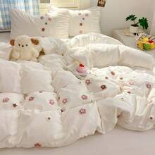 Bộ ga trải giường 3 món bằng vải gạc nhăn mềm mại và thoải mái (1 vỏ chăn + 2 vỏ gối, không bao gồm ruột chăn), kiểu dáng hoa lá đồng quê, phù hợp cho phòng ngủ, phòng khách, bé trai và bé gái, có thể giặt máy. - trắng - Xem 13