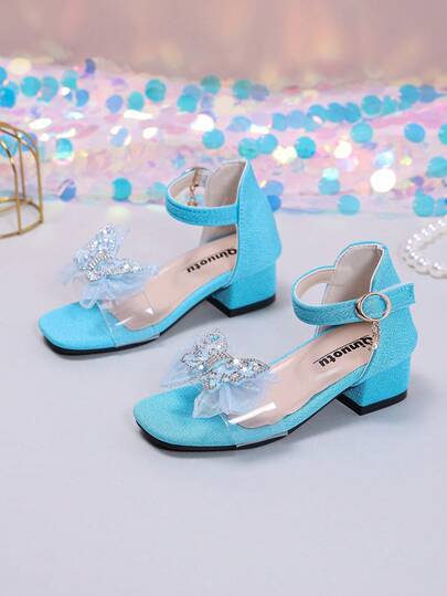 1 par de tacones de baile azules para niñas, sandalias con plataforma y tacón de bloque, con tira ajustable, punta redonda, cuero sintético con lentejuelas brillantes con forma de mariposa, correa con , elegantes tacones altos de princesa para uso diario, baile, fiesta, primavera/verano 2026