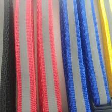 1.0 Collar para mascotas con hebilla negra, tira reflectante, parche y campana para perros y gatos - Rojo - Ver 5