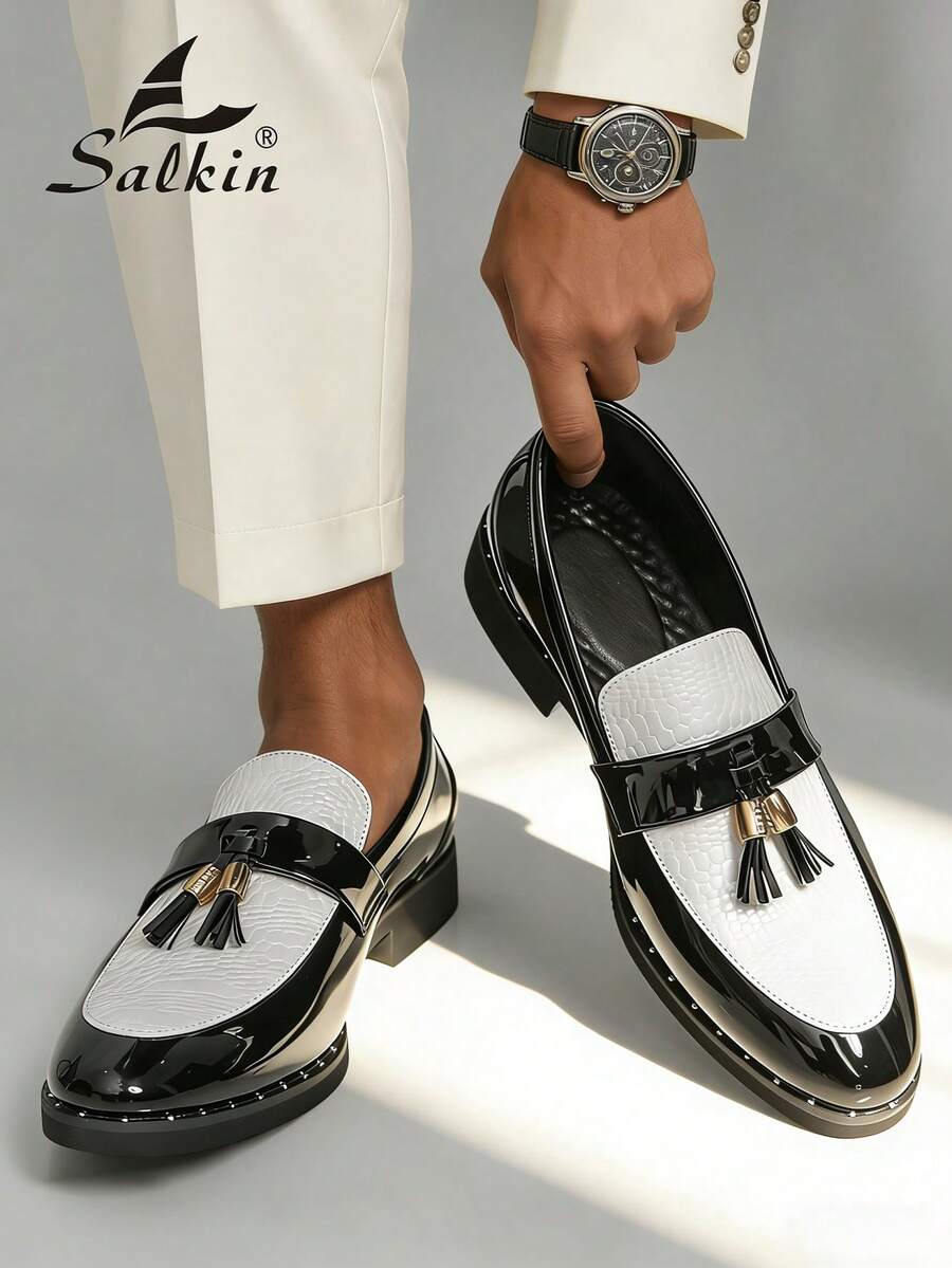 Salkin 经典复古男士正装真皮乐福鞋，商务通勤一脚蹬流苏优雅绅士鞋，价格亲民，质感高端，纯色简约西装搭配，柔软真皮鞋面，橡胶鞋底，适合中年人、年轻人、学生、毕业典礼、办公室、派对、婚礼、新郎、日常休闲、送礼、情侣、浪漫场合、宴会等场合，尺码偏小，建议选购大一码。 - 黑與白 - 查看 1