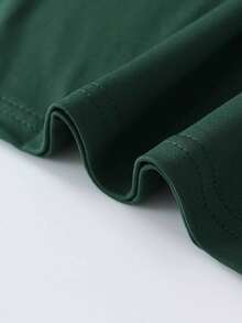 大尺碼女款T恤，印有「IT IS WHAT IT IS」標語，適合春夏穿著，適合日常穿著 - 綠色 - 查看 6