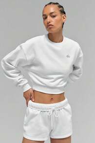 Alo Yoga Cropped Accolade Crewneck Designed For A Relaxed Fit Women's White W3924rg - 銀色 - 查看 4