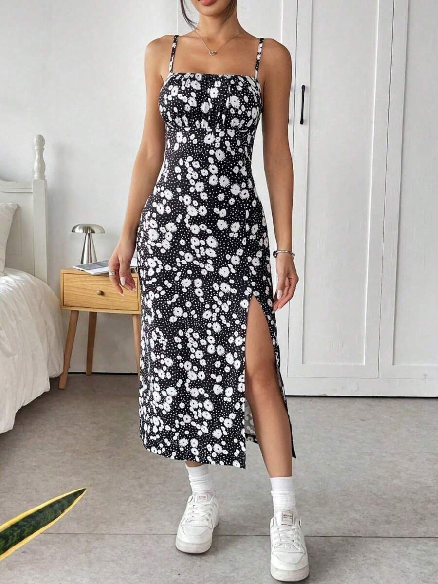 Daisy Print Short Strappy Dress With Slit - Sweet And Sexy Style For Spring Summer - Black and White - View 1