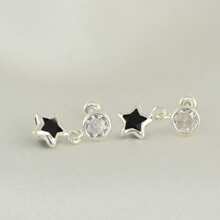 Women Stud Earrings - Silver - View 5