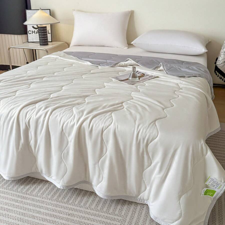 Cooling Summer Quilt, Air Conditioning Quilt, Machine Washable Summer Blanket, Single/Double Bed Summer Quilt, Thin Summer Cooling Quilt, Suitable For Camping And Hiking, Without Pillowcase And Inner Core - White - View 1