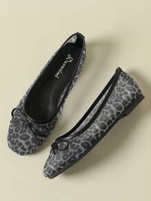 Women's Slip-On Shoes, New Minimalist Lightweight Asymmetrical Lace Leopard Print, Breathable Mesh Bowknot Mary Jane Shoes, Vintage , Soft Bottom Low Heel Comfortable, Square Toe Suitable For Dresses, Loafers, Large Size 41-43, Extra Large 44-48 - Black - View 6