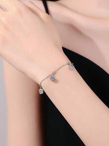 1条精致奢华的925银手链，5.0毫米 x 3颗，总重1.5克拉莫桑石，适合女性日常佩戴、派对、节日、情人节、圣诞节、万圣节等场合，是馈赠佳品。 - 銀色 - 查看 3