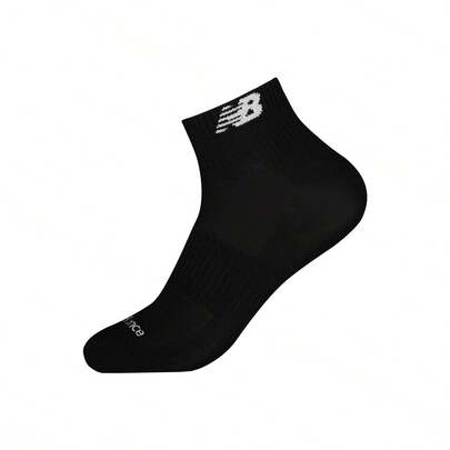  New Balance 柔软舒适 Logo 短袜，男女通用 3 双装，黑色
