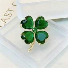 1pc Vintage Lucky Clover Anti-Glare Brooch Elegant Pin Clothing Anti-Glare Buckle - Multicolor - View 3