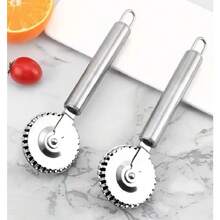 1/2pcs Pastry Cutter Set, Stainless Steel Italian Dumpling/Pizza Cutter And Fluted Pasta Roller With Ergonomic Handle, Kitchen Tools For Dough And Pie Crust Making (Silver) - Silver - View 3
