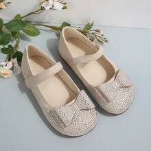 Zapatos de malla transpirables con flores de verano para niñas, zapatos de baile de suela blanda, zapatos de princesa con bordado de margaritas, sandalias antideslizantes y huecas, zapatos de malla bordados tipo Mary Jane para niños, zapatos casuales cómodos con banda elástica para niñas pequeñas - Beis - Ver 19