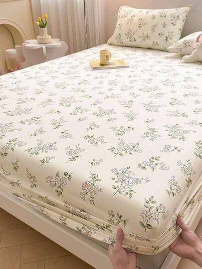 Ditsy Floral Brushed Fitted Sheet 3 Pieces Set (1*Fitted Sheet + 2*Pillowcases), Suitable For Single/Double Bed, Skin-Friendly Soft & Comfortable, All Season, Dormitory Bedding, Machine Washable, Suitable For Bedroom & Guest Room