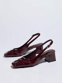 2026 Nuevas sandalias de tacón grueso cerradas al estilo francés, color borgoña, tacón medio-bajo, cómodas, con decoración metálica, zapatos elegantes de vestir para mujer - Burdeos - Ver 8