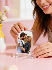 Khung ảnh để bàn cá nhân hóa - Tự thiết kế với ảnh của riêng bạn! Có cả kiểu ngang và dọc, khung ảnh này được làm thủ công từ chất liệu acrylic cao cấp, chống trầy xước. - Nhiều màu - Xem 5