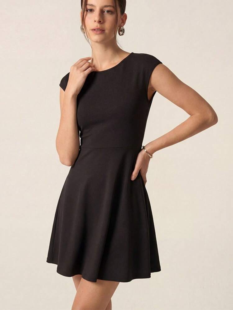 Vestidos de mujer Wish: Nuevas colecciones para primavera/verano 2026. Vestidos europeos y americanos con cintura ajustada y diseño en forma de "A". - Negro (talla europea) - Añade 4