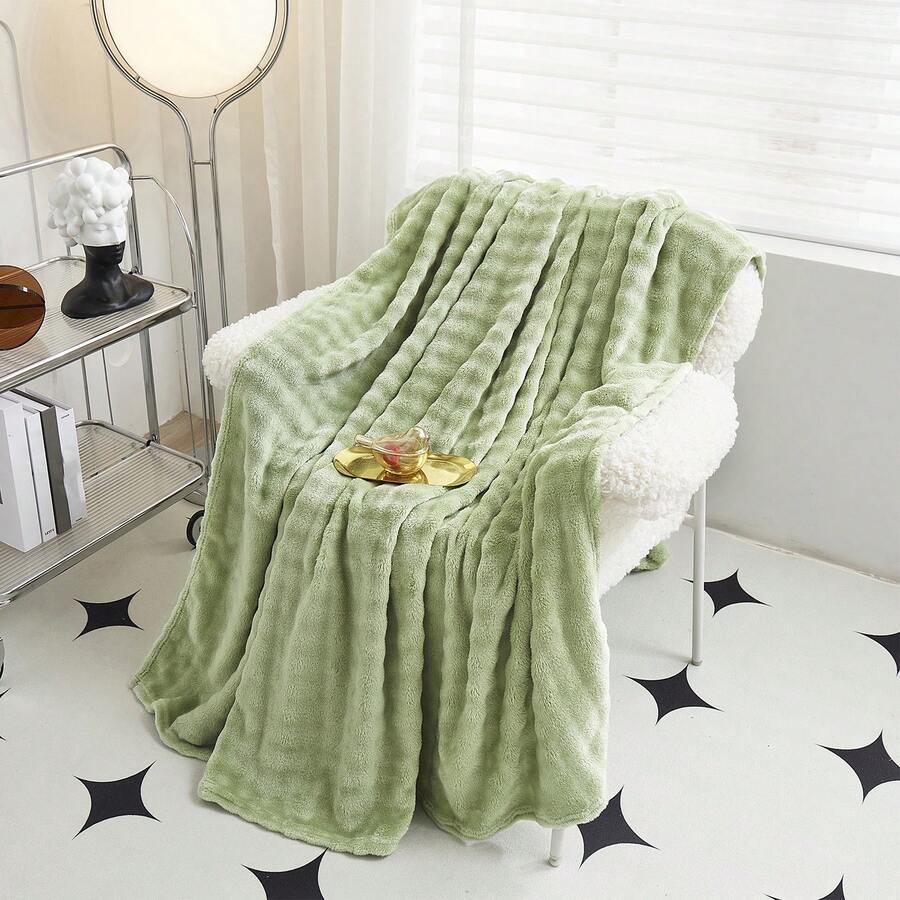 1pc Matcha Green Bubble Fleece Rolled Edge Soft & Skin-Friendly Blanket, Suitable For Bedroom, Guest Room, Polyester Lightweight Daily Use, Breathable Thin Air Conditioning Quilt - Pastel Green - View 1