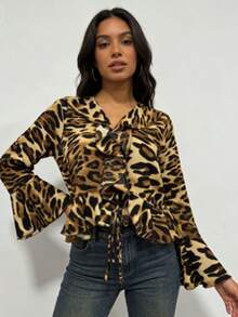 Chiffon Peak And Bell Sleeve Blouse - Marrón y negro - Ver 1