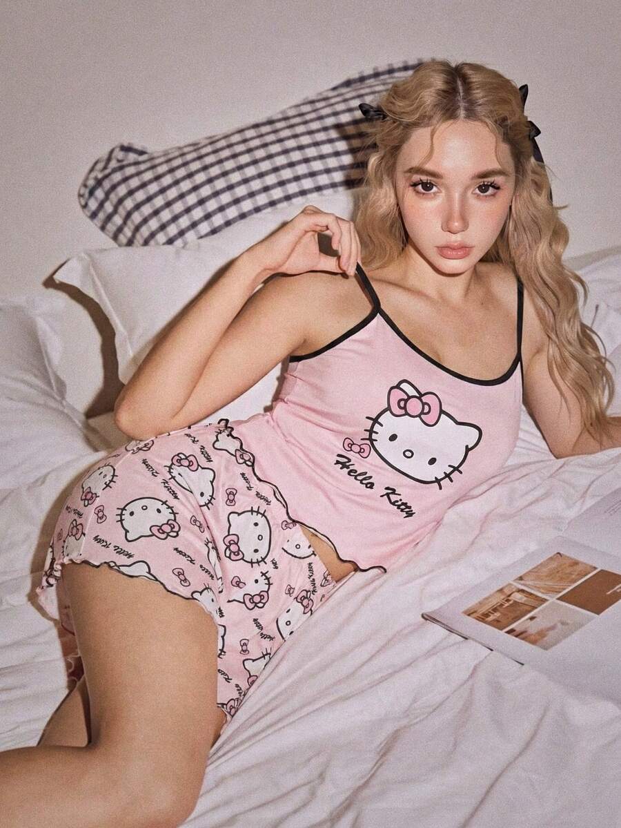 Bộ đồ ngủ Hello Kitty Sanrio 2 mảnh dành cho nữ năm 2026, quần short và áo kiểu mùa hè, bộ đồ ngủ Hello Kitty mùa xuân/hè dành cho nữ, bao gồm áo hai dây và quần, bộ đồ ngủ 2 mảnh. - Màu be - Xem 1